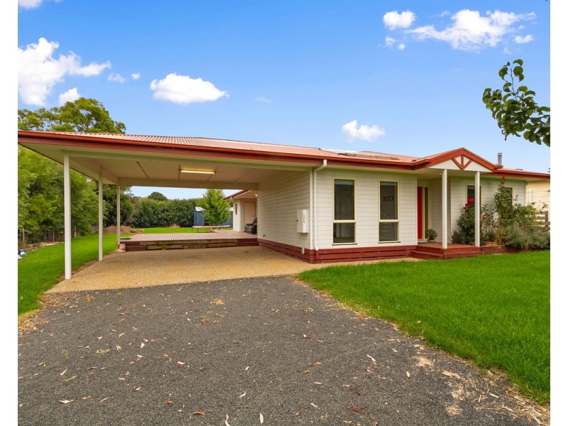 74 Victoria Street, Briagolong VIC 3860