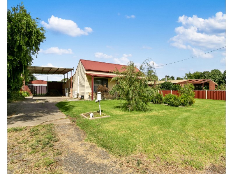 30 Bolden Street, Stratford VIC 3862