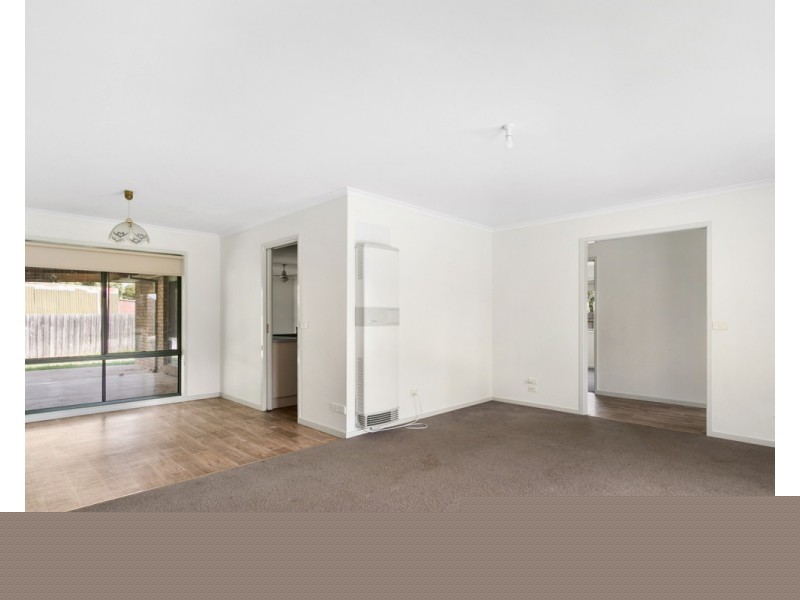 6 Blanks Court, Wurruk VIC 3850