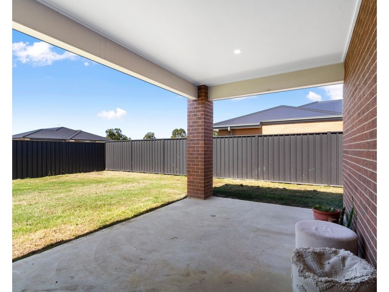 22 Peters Drive, Stratford VIC 3862