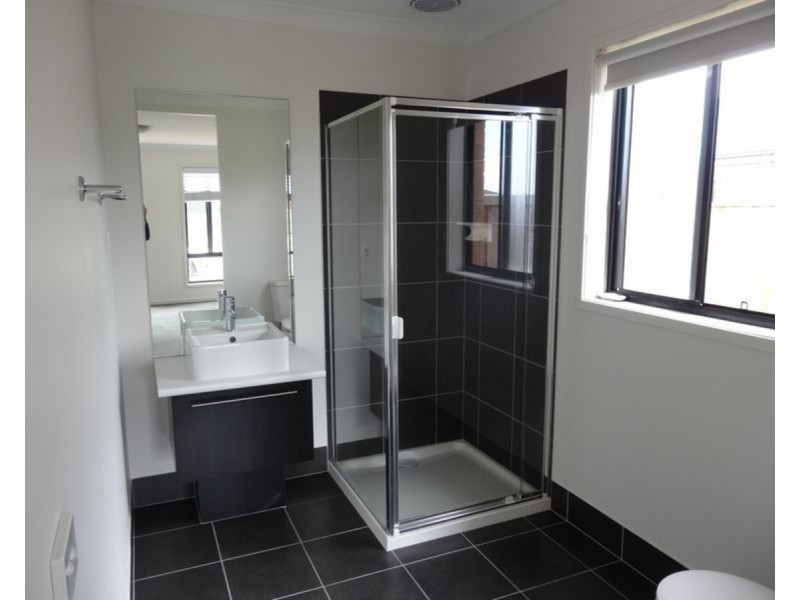 7 Ruthberg Drive, Sale VIC 3850