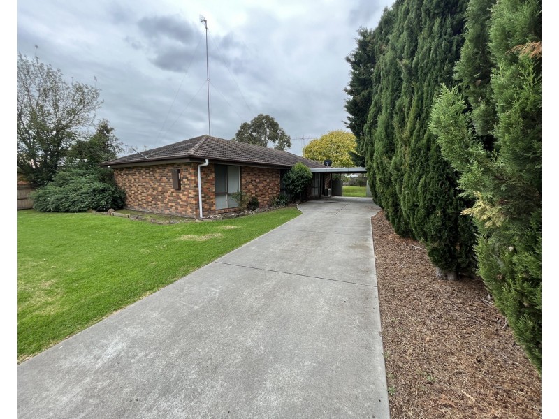 7 Vaughan Street, Stratford VIC 3862
