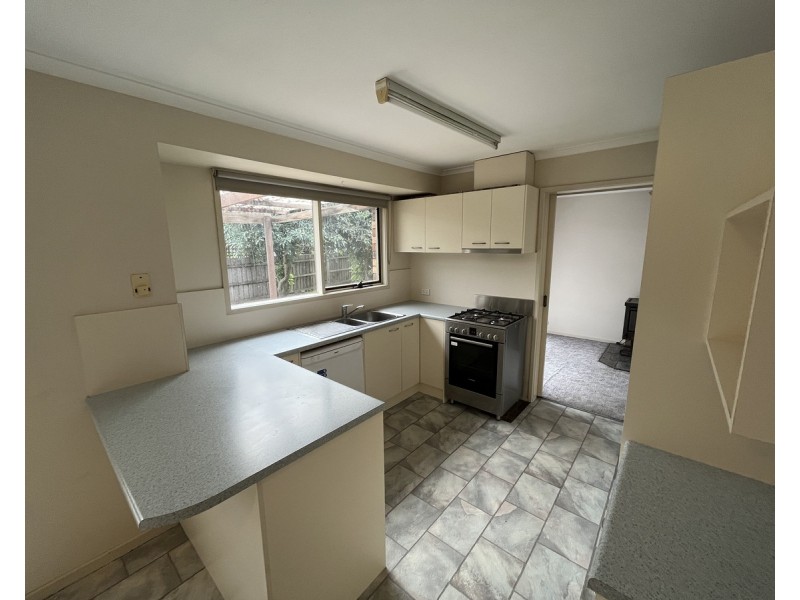 7 Vaughan Street, Stratford VIC 3862