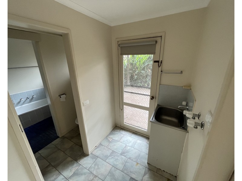 7 Vaughan Street, Stratford VIC 3862