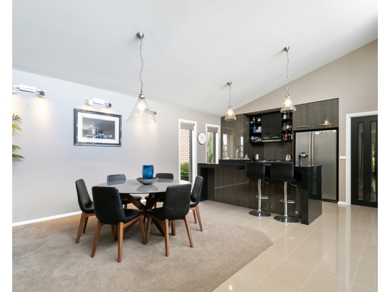 25 Pettit Drive, Sale VIC 3850