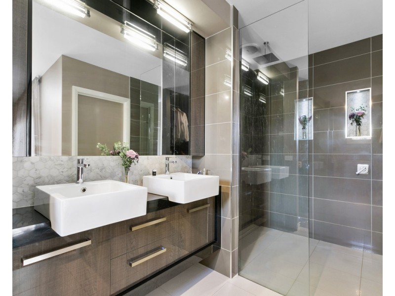 25 Pettit Drive, Sale VIC 3850