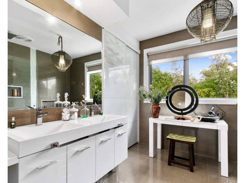 6 Catania Court, Glomar Beach VIC 3851