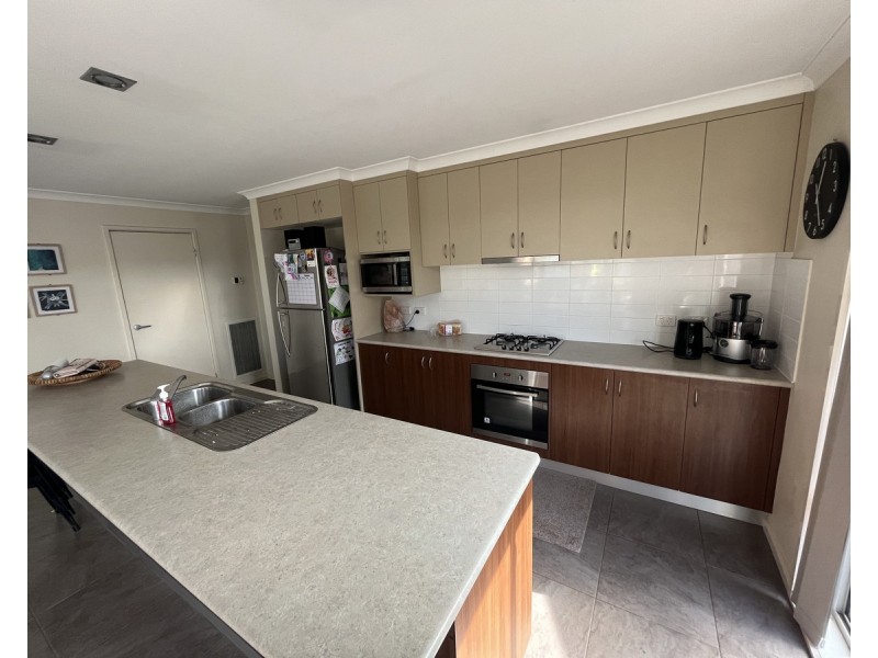 68 Woondella Boulevard, Sale VIC 3850