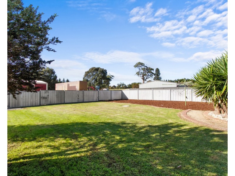 5 Clear View Court, Longford VIC 3851