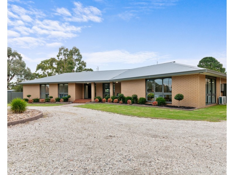 23 Newnham Road, Longford VIC 3851