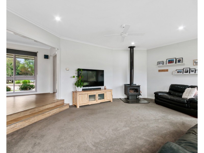 23 Newnham Road, Longford VIC 3851