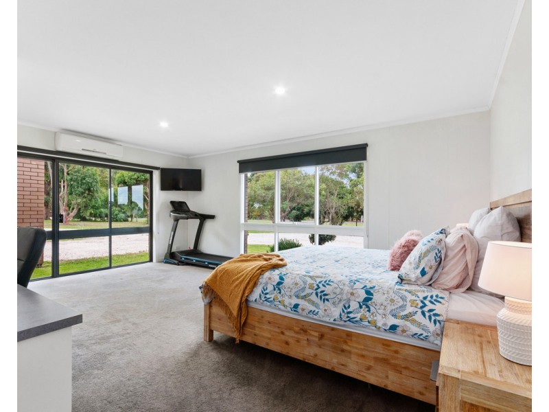 23 Newnham Road, Longford VIC 3851