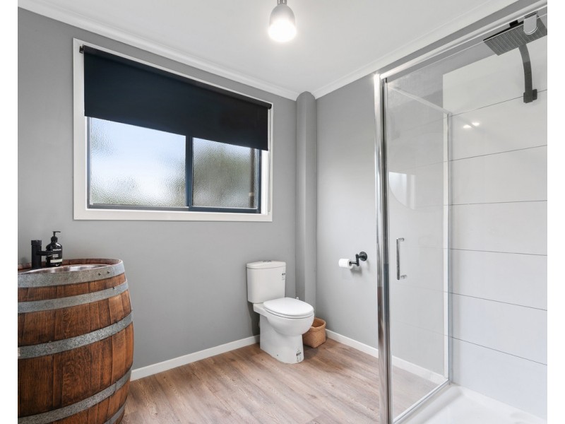 23 Newnham Road, Longford VIC 3851