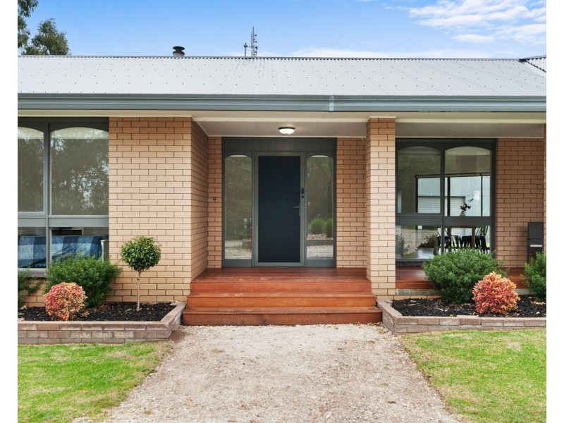23 Newnham Road, Longford VIC 3851