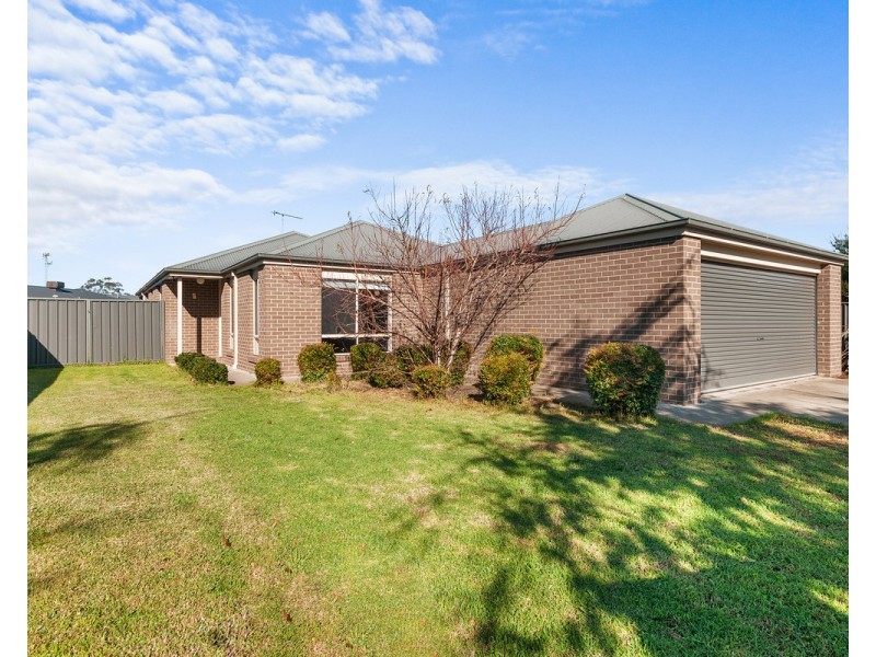 25 Glebe Drive, Sale VIC 3850