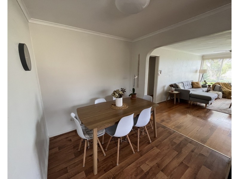 11 Gibsons Road, Sale VIC 3850