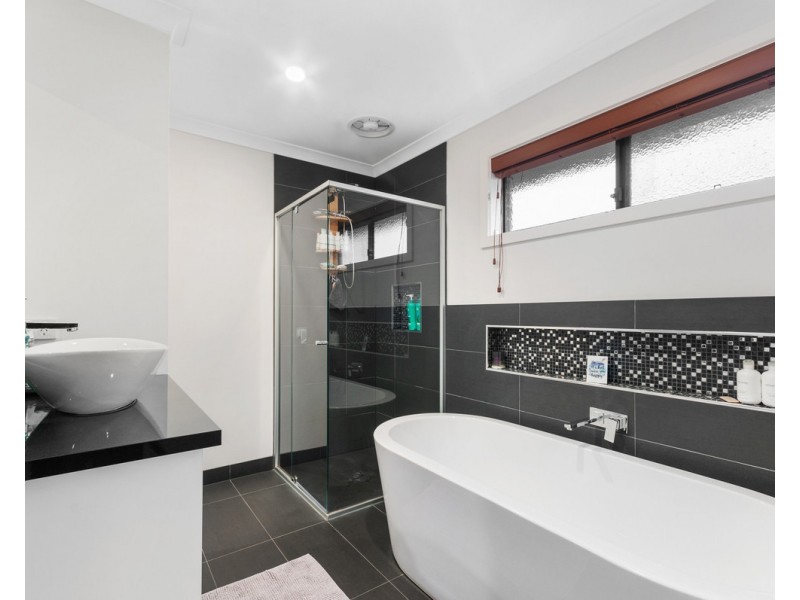 46 Woondella Boulevard, Sale VIC 3850