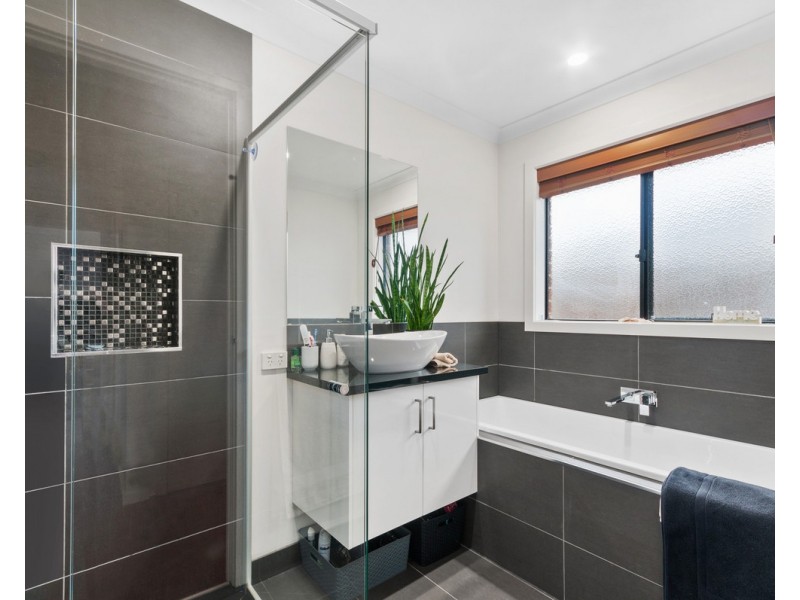 46 Woondella Boulevard, Sale VIC 3850