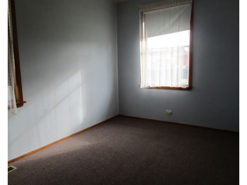 1 Alexandra Avenue, Sale VIC 3850