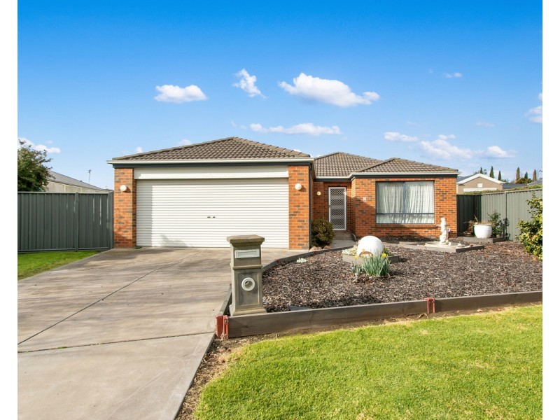 10 Krista Court, Sale VIC 3850