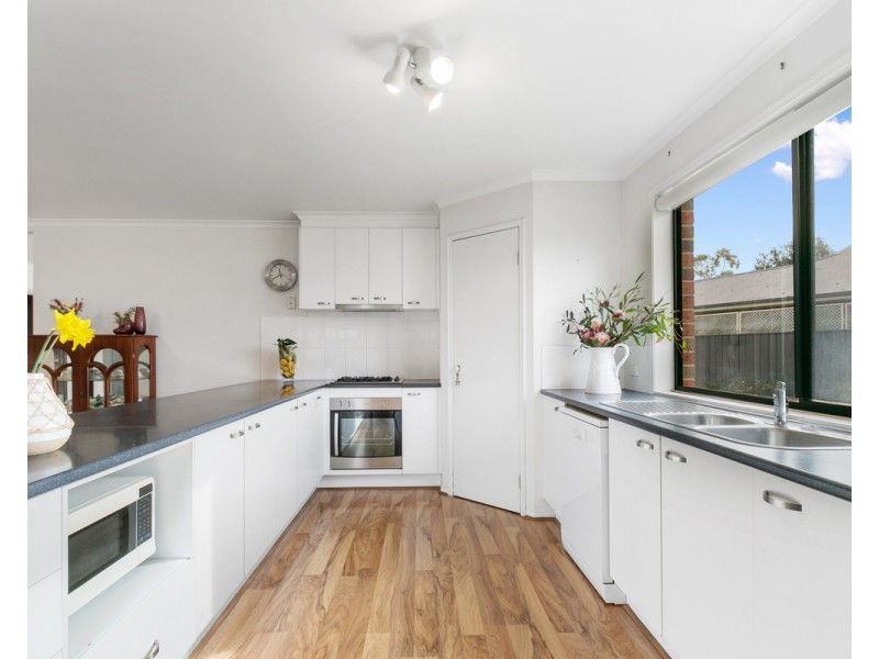 10 Krista Court, Sale VIC 3850
