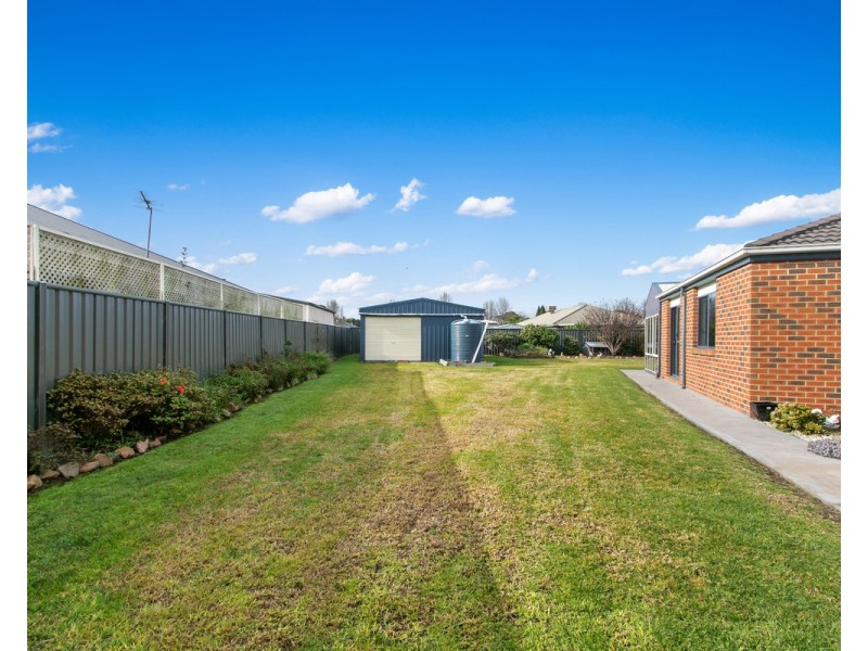 10 Krista Court, Sale VIC 3850