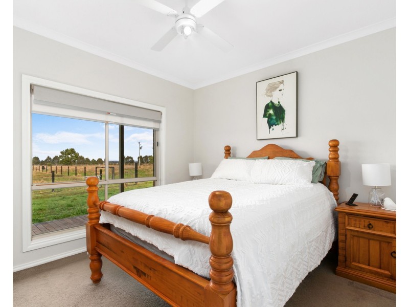 302 Falls Lane, Bundalaguah VIC 3851