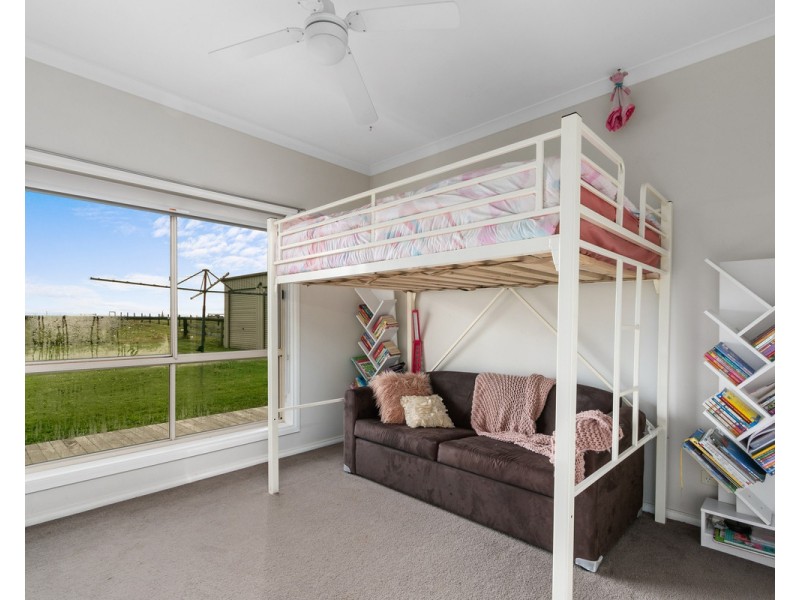 302 Falls Lane, Bundalaguah VIC 3851