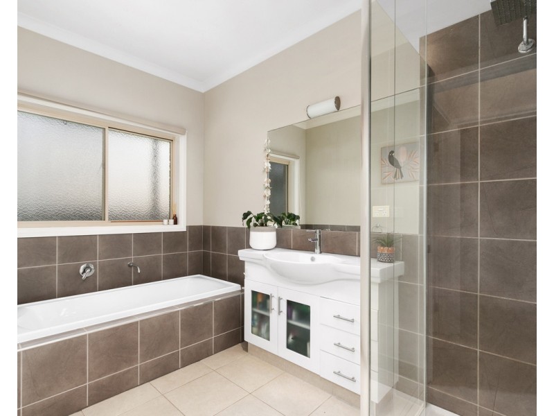 302 Falls Lane, Bundalaguah VIC 3851