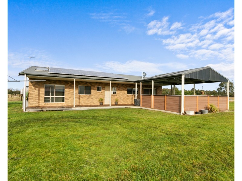 302 Falls Lane, Bundalaguah VIC 3851