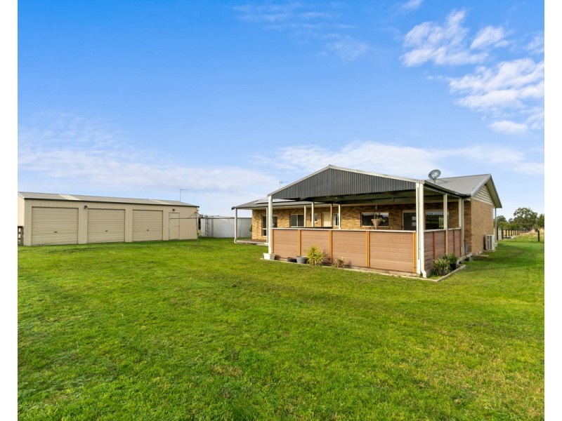 302 Falls Lane, Bundalaguah VIC 3851