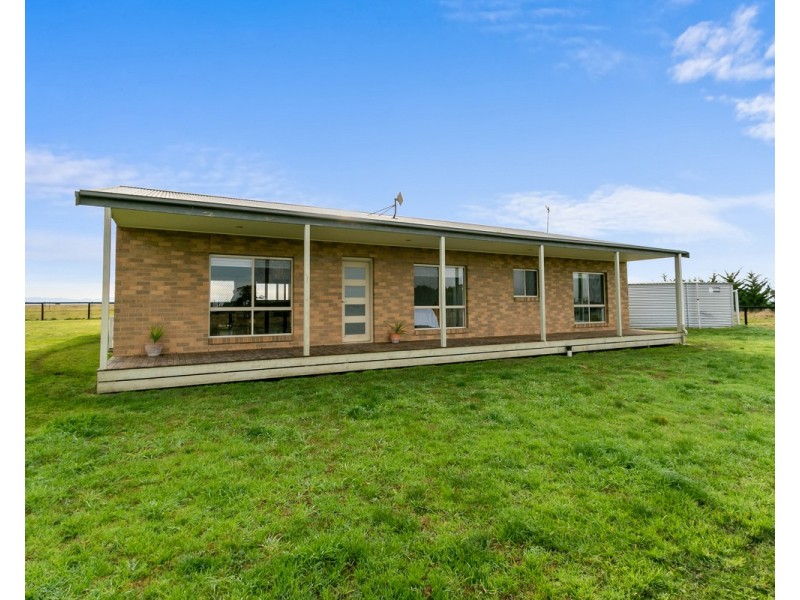 302 Falls Lane, Bundalaguah VIC 3851