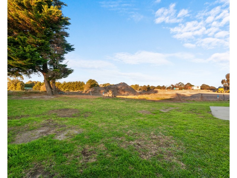 4 Staddon Court, Stratford VIC 3862