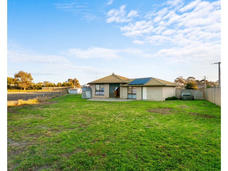 4 Staddon Court, Stratford VIC 3862