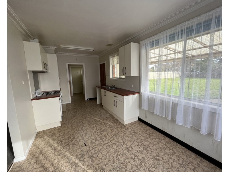 23 Charles Street, Maffra VIC 3860