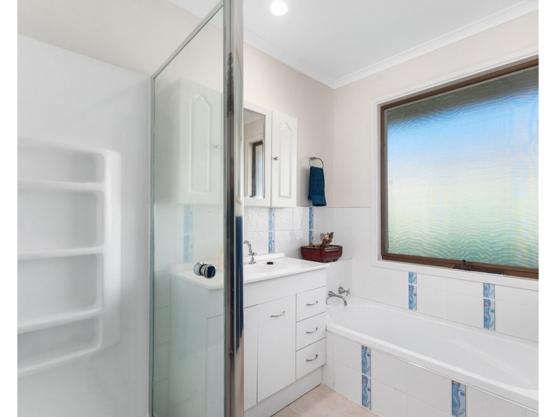 21 Wellington Drive, Sale VIC 3850