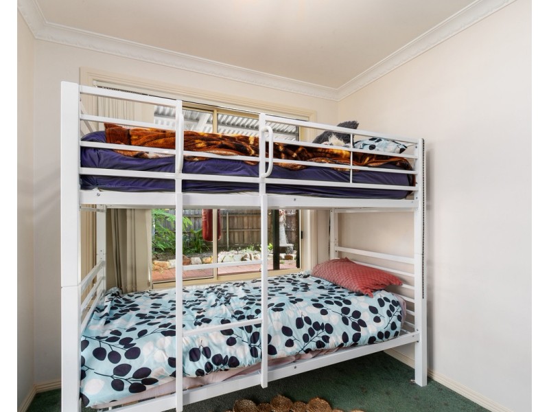 32 Mark Avenue, Sale VIC 3850