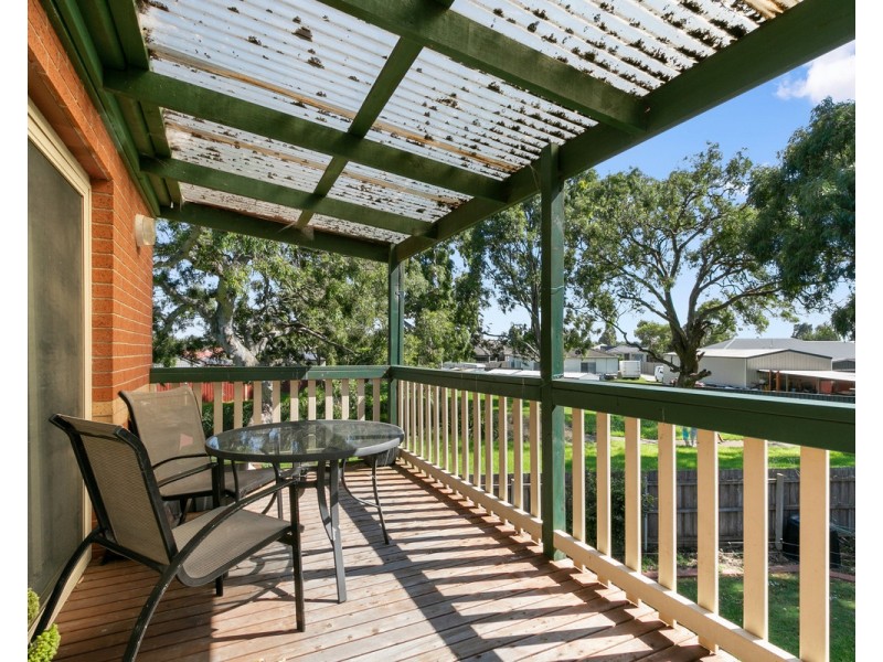 32 Mark Avenue, Sale VIC 3850