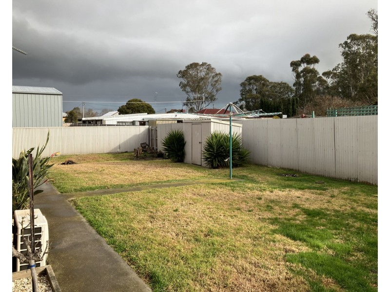 61 McFarlane Street, Stratford VIC 3862