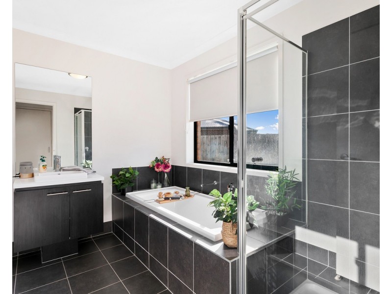 53 Woondella Boulevard, Sale VIC 3850