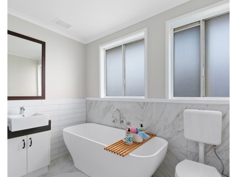 57 Jackson Avenue, Sale VIC 3850