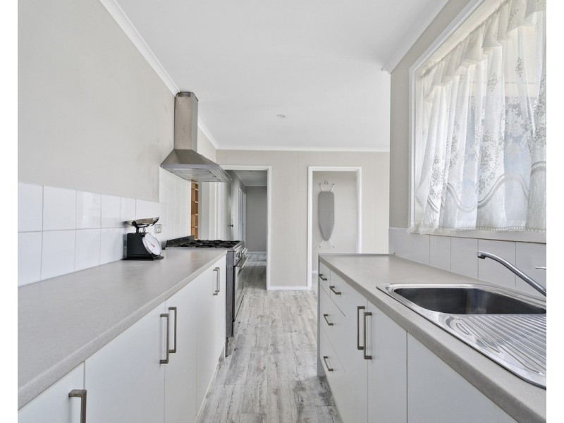 57 Jackson Avenue, Sale VIC 3850