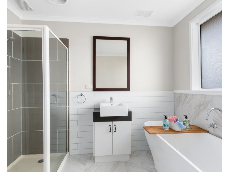 57 Jackson Avenue, Sale VIC 3850