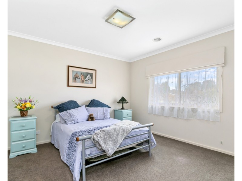 66 Boggy Creek Road, Longford VIC 3851