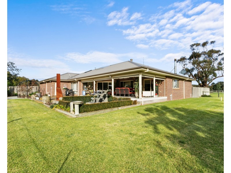 66 Boggy Creek Road, Longford VIC 3851