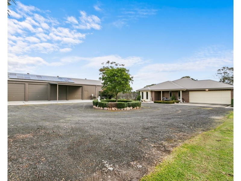 66 Boggy Creek Road, Longford VIC 3851