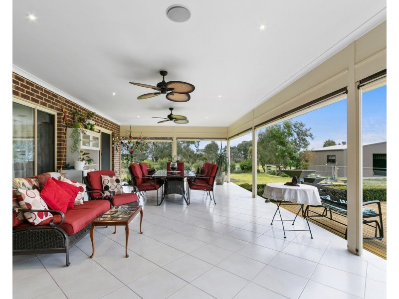 66 Boggy Creek Road, Longford VIC 3851