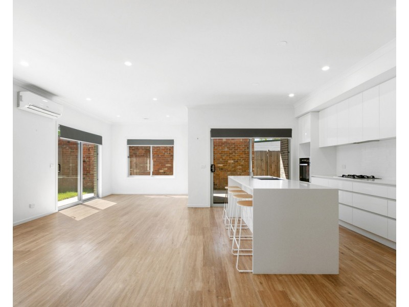 2 Lapwing Lane, Sale VIC 3850