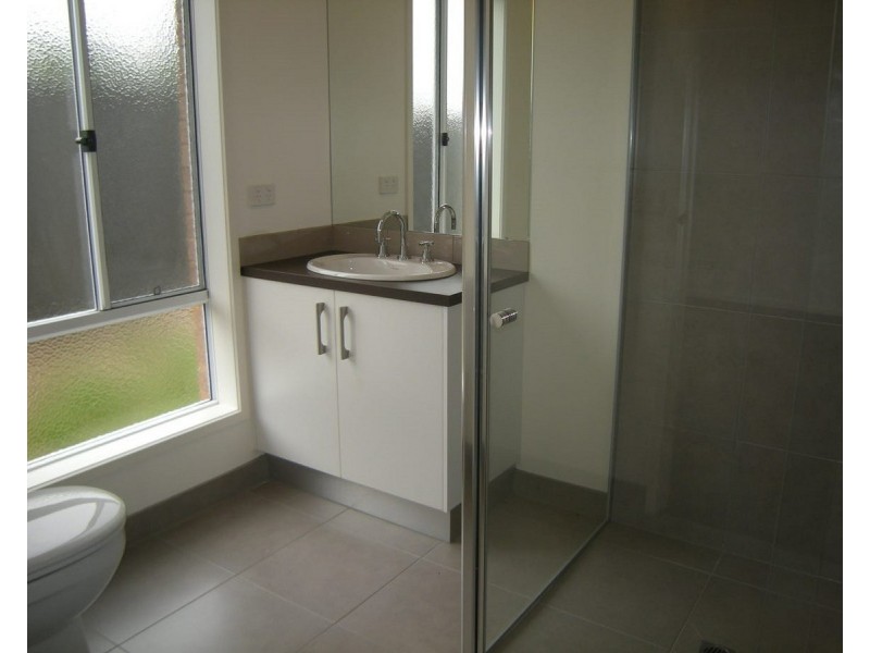 24 Glebe Drive, Sale VIC 3850