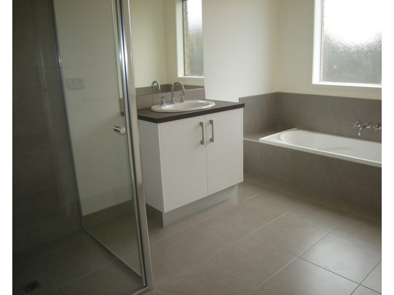 24 Glebe Drive, Sale VIC 3850